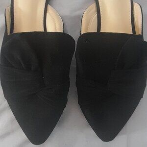 MUSSHOE BLACK SUEDE SLIP INS SIZE 10